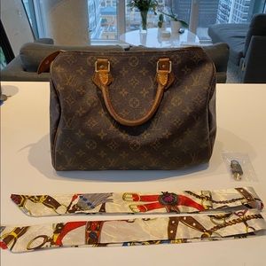 ❌SOLD❌ LV speedy 30